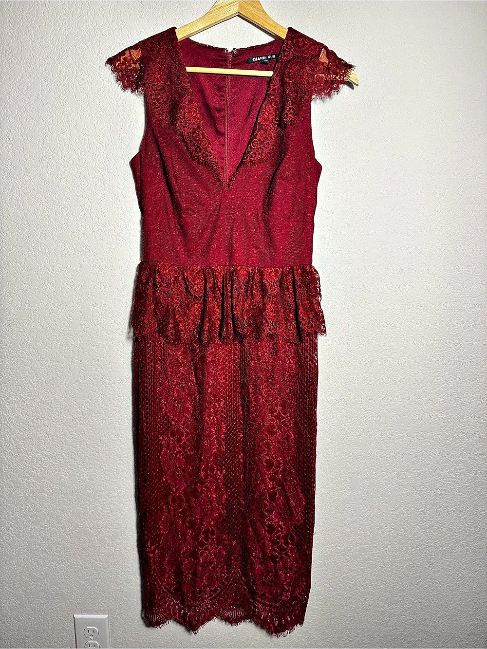 Gianni Bini Lace Midi Dress in Red Size 2 romantic boho Victorian